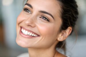 Smiling woman.